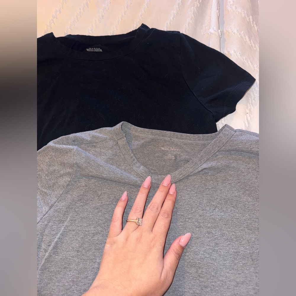 2 Pack Basic Crop Tees - Picture 3 of 8